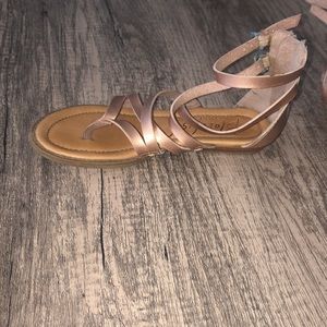 Blowfish sandals, rose gold youth size.